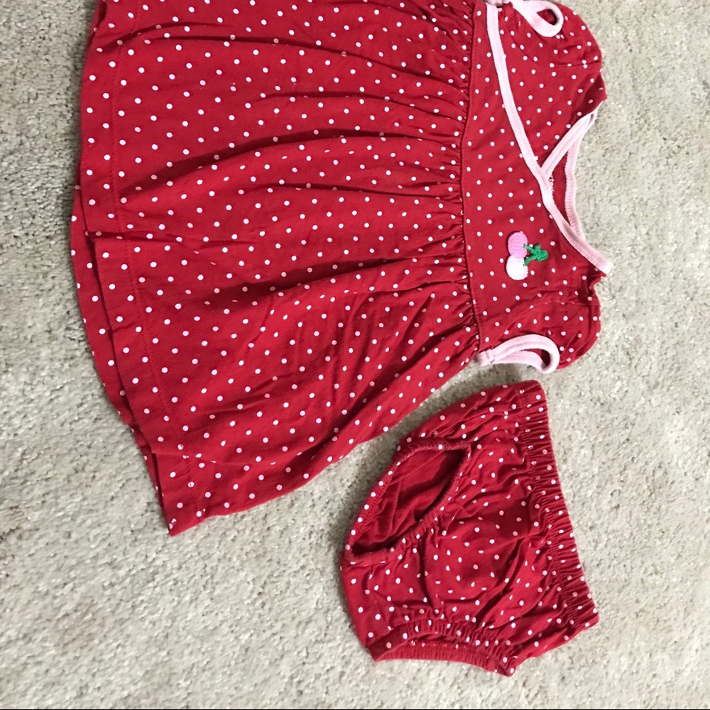 Carter’s summer dress ( 6 months)